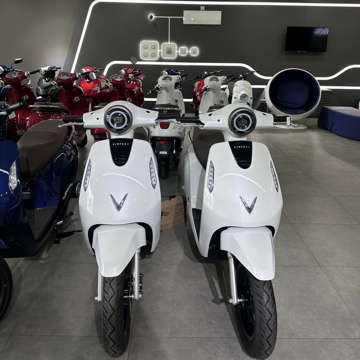 xe-may-dien-vinfast-evo-neo-gop-no-xau